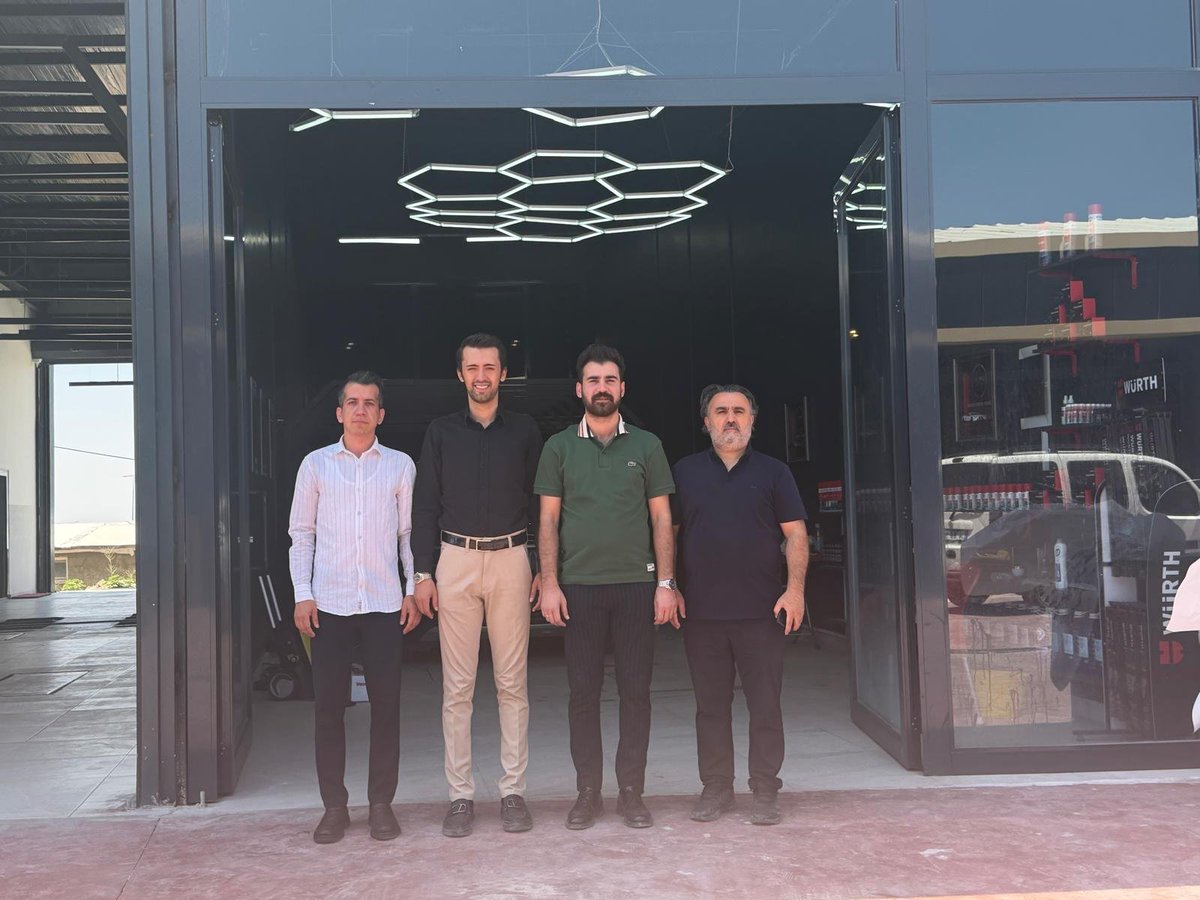 GencMusiad02's tweet photo. Üye ziyaretlerimiz kapsamında, Genç MÜSİAD Adıyaman Şube Başkanımız Berkan Yapıcı ve Teşkilat Başkanımız Enes Yalçın ile birlikte, üyemiz Adnan Aydın’ı, sahibi olduğu DİAMOND LUXURY CAR Araç Kişiselleştirme Merkezi’nde ziyaret ettik. https://t.co/mo8EyGYNJ1