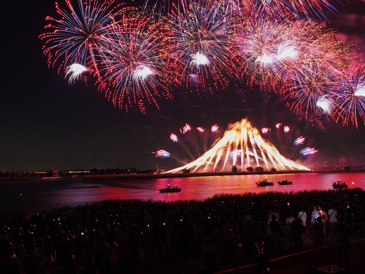 litdrum's tweet photo. 桑名の花火綺麗でした!!!
今年も最高でした!!富士山いい感じだったー!
#マイクロフォーサーズ
#GH7
Panasonic Leica 12-60mm https://t.co/lMfBwIbVcK