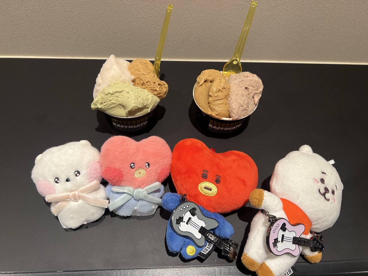 greenpinklovers's tweet photo. 今日はマスター様の展示会を梯子しちゃえる夢のような日✨☺️
途中でにじちゃん（@mogmogjin124 ）を捕獲🩷（会えると信じて狙ってました🤭）
久しぶりに遊んで貰えて楽しかったー💕💕
スイーツはやっぱりジェラートよね🍨💖😆

今日は本当に幸せすぎました〜￼🥰
にじちゃんありがとう❣️🫶🏻 https://t.co/5xq88b0wus