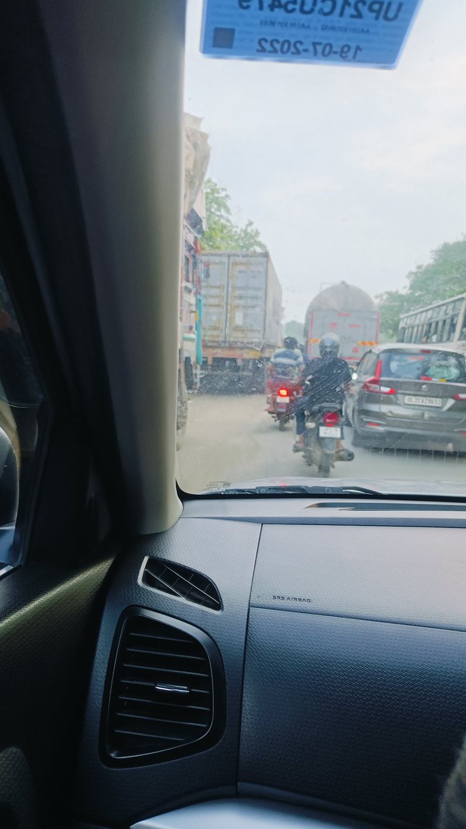 imsalman_25's tweet photo. Rana sugar mill velwara Dungarpur tanda road par par ye track ho khade rehte hain kiya traffic police esko janti hai ??
@uptrafficpolice @moradabadpolice @DMMoradabad @moradabadpolice https://t.co/URilOYtXmj