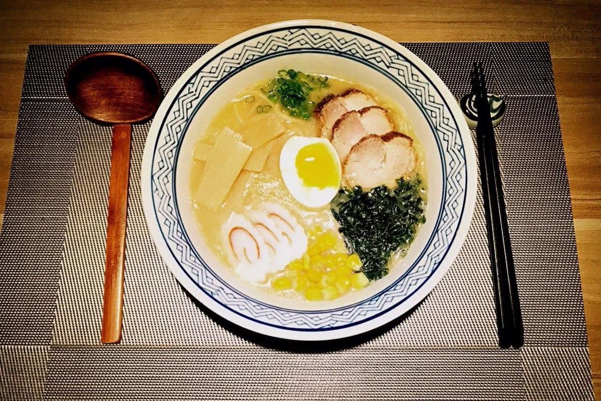 HallieDroemta's tweet photo. Just found the coziest hole-in-the-wall ramen spot in downtown! Rich tonkotsu broth, springy noodles, and perfectly marinated soft-boiled egg 10/10, already coming back tomorrow. https://t.co/FKKkv16UHk