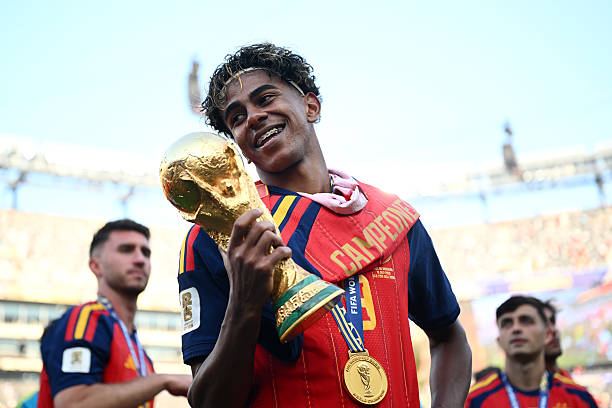 BouafifNour's tweet photo. You guys have no idea how much pressure Lamine took off his shoulders for the rest of his career by winning this World Cup. https://t.co/18fhkgbL0a