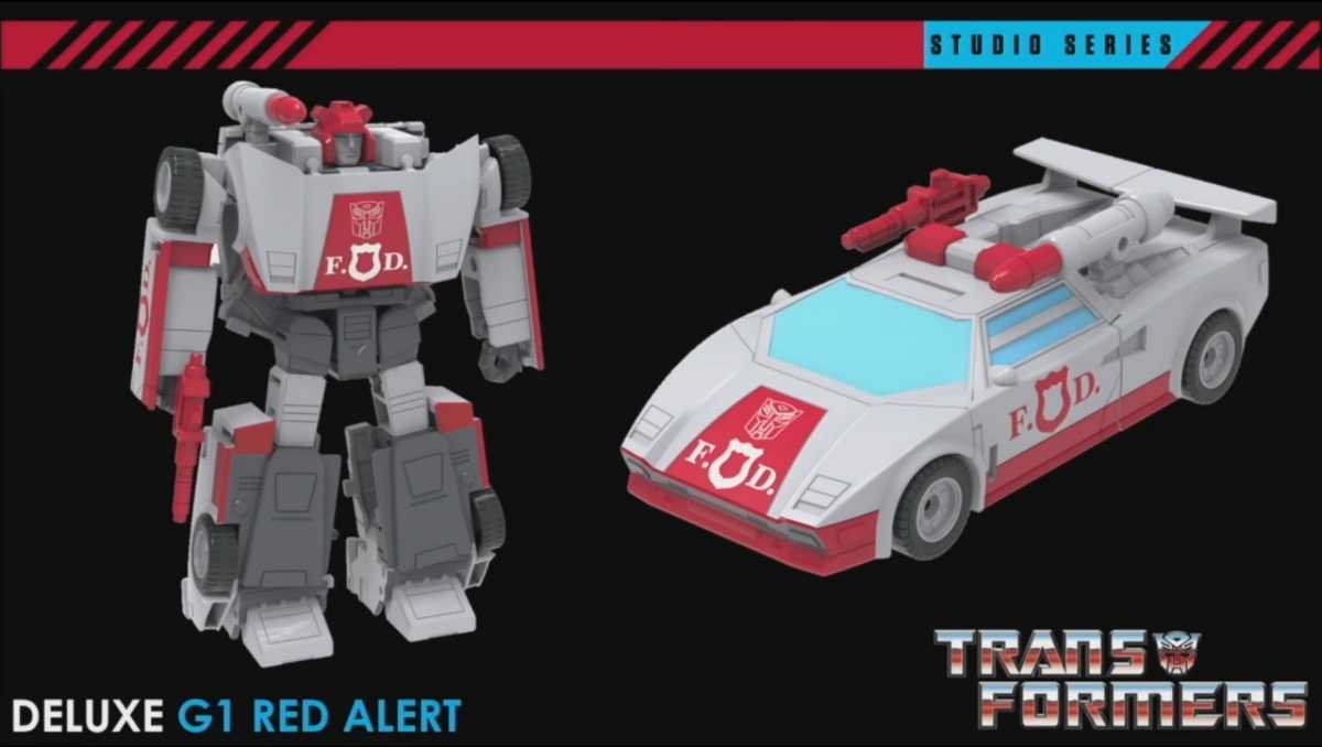TFHypeGuy's tweet photo. NEW PLANS FOR STUDIO SERIES BEGINNING 2028!

At SDCC Hasbro havs stated SS will grow to become a bigger toyline focused on Accuracy from ALL ENTERTAINMENT on its 10 year Anniversary.

Including shows, games, movies, comics, EVERYTHING.

Generations will be experimental and fun. https://t.co/fSPcthiJzo