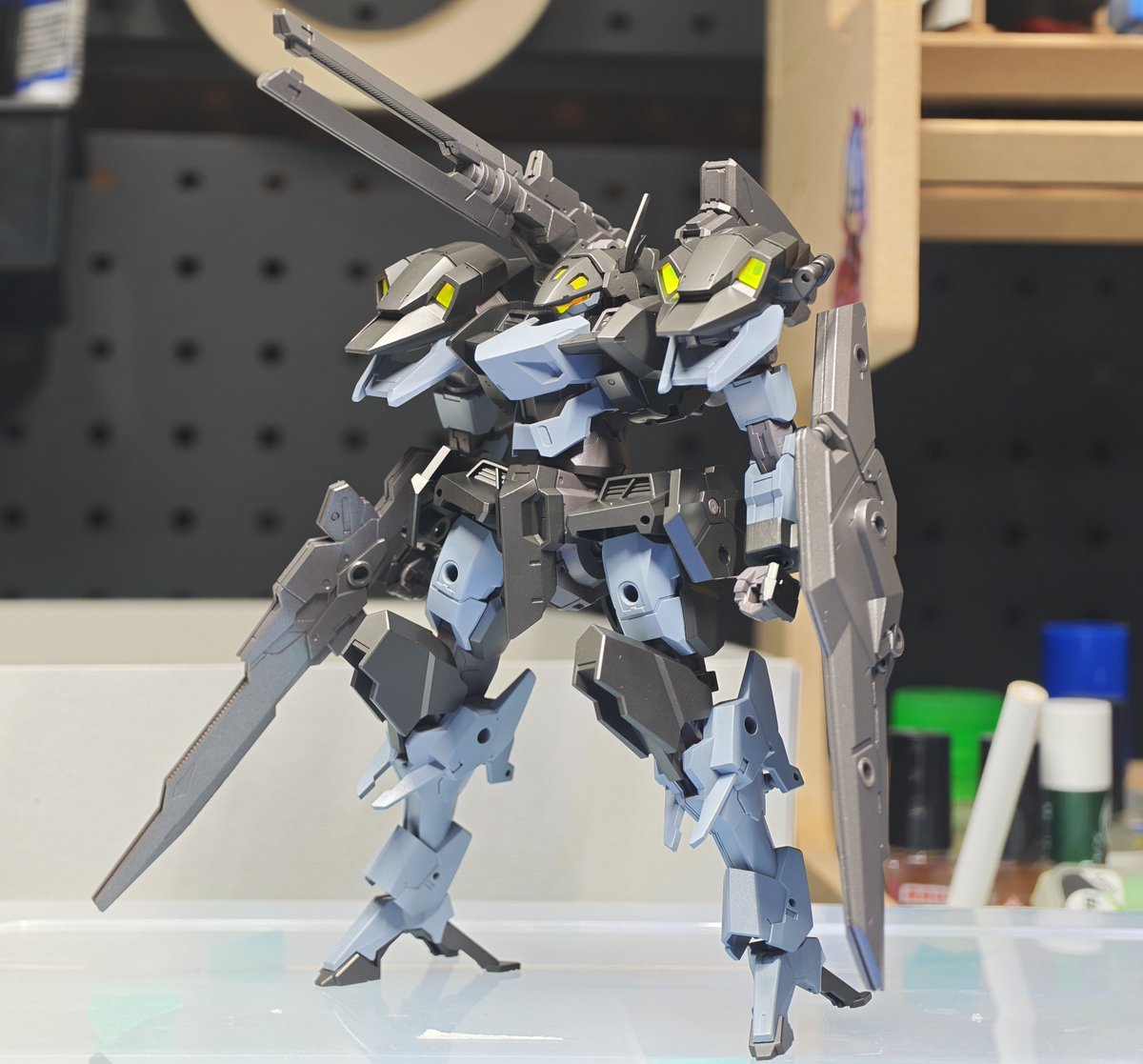 TakuminnH's tweet photo. ゼノヴァルト塗装して組み立て
個人的にそのまま作りたい欲があったので速攻全塗装、汚してつや消しまでやろうかなー https://t.co/7YBwtKeE4X