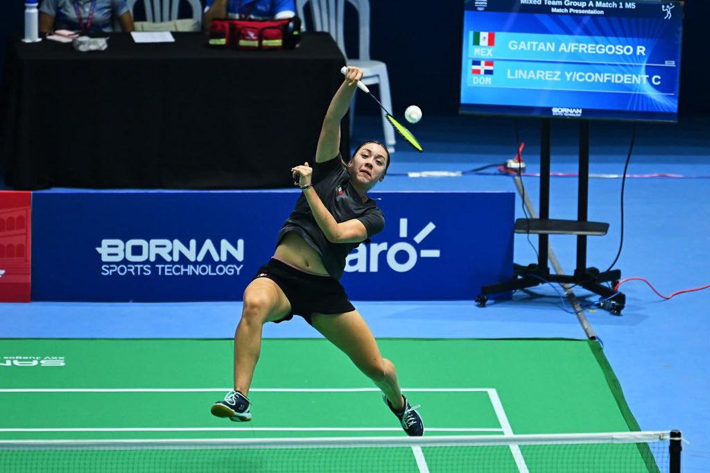 DiariodeMorelos's tweet photo. 🏸🥇 ¡MÉXICO ES CAMPEÓN EN BÁDMINTON!

México derrotó 3-0 a Guatemala y conquistó la medalla de oro en la prueba de equipo mixto. 🇲🇽🏸

¡Otra presea dorada para la delegación mexicana! 🔥🥇 https://t.co/awCoL0bmmp