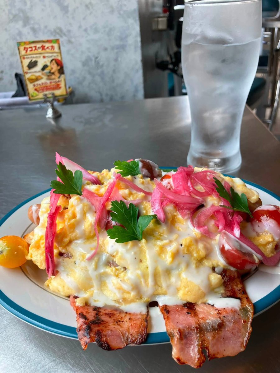 Carinetsukok's tweet photo. 食べにくい
飲めるドッグだそう

タコスの専門店みたいだけど
気になったので
こちらを注文

福重辺りで
ランチ検索して
ナビに従ってたら
何故か教室近くのココへ

でも知ることができて
良かった(^^)

美味しかった♪ https://t.co/igBxnbRUBi