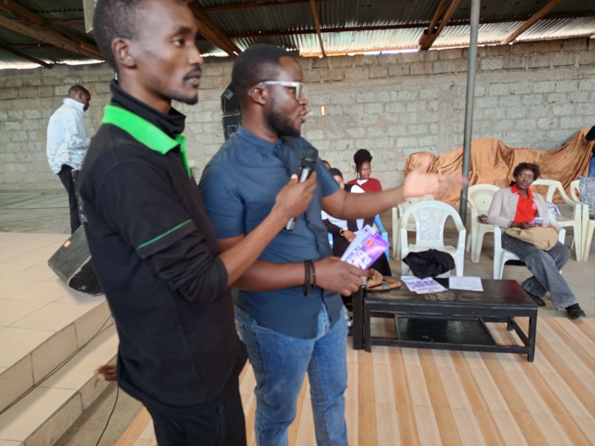 FWellnessKE's tweet photo. Fadhili Wellness Collective joined our partners for a healing and sharing session with child rights activists and parents of missing children in Kayole. The area has experienced dozens of dissapearencs and defilements, causing distress to parents and the community. https://t.co/znaWu1VdHI