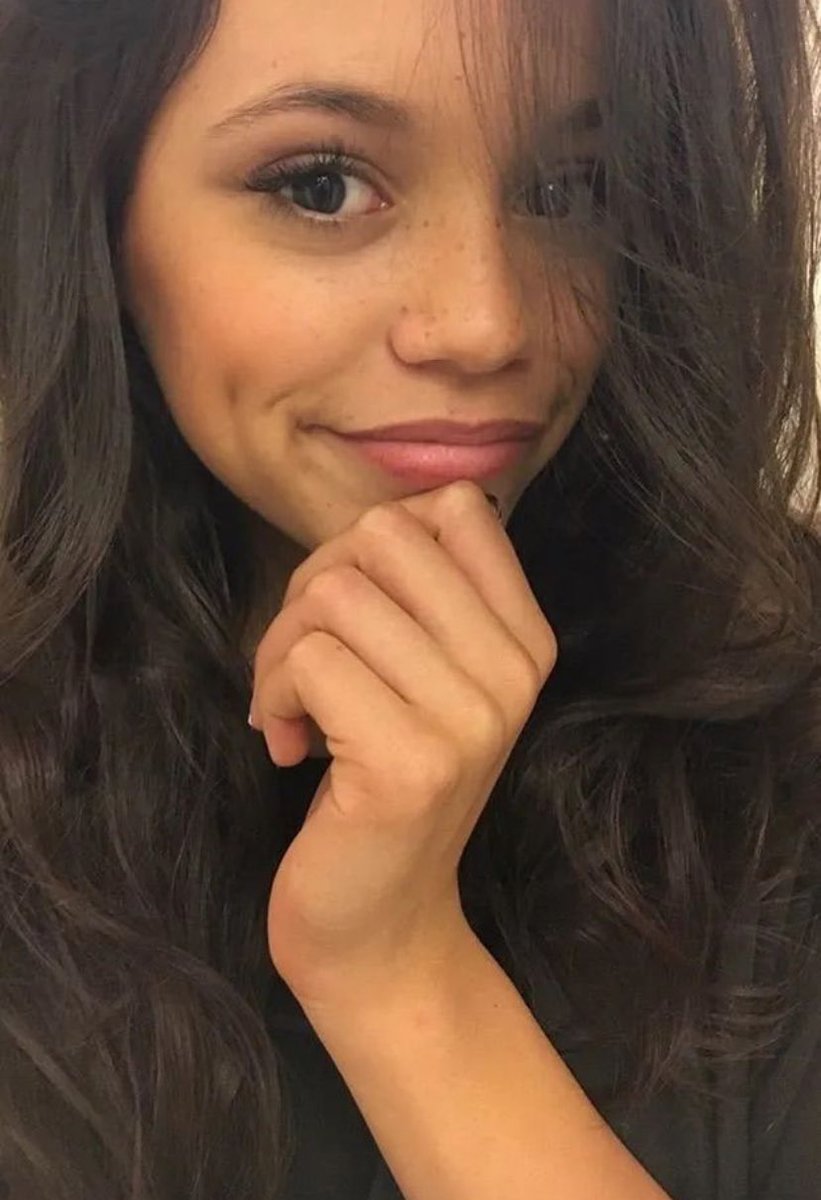 jnnntega's tweet photo. Who wants a kiss 😉 🫦💋 https://t.co/EJyD8fCzDE