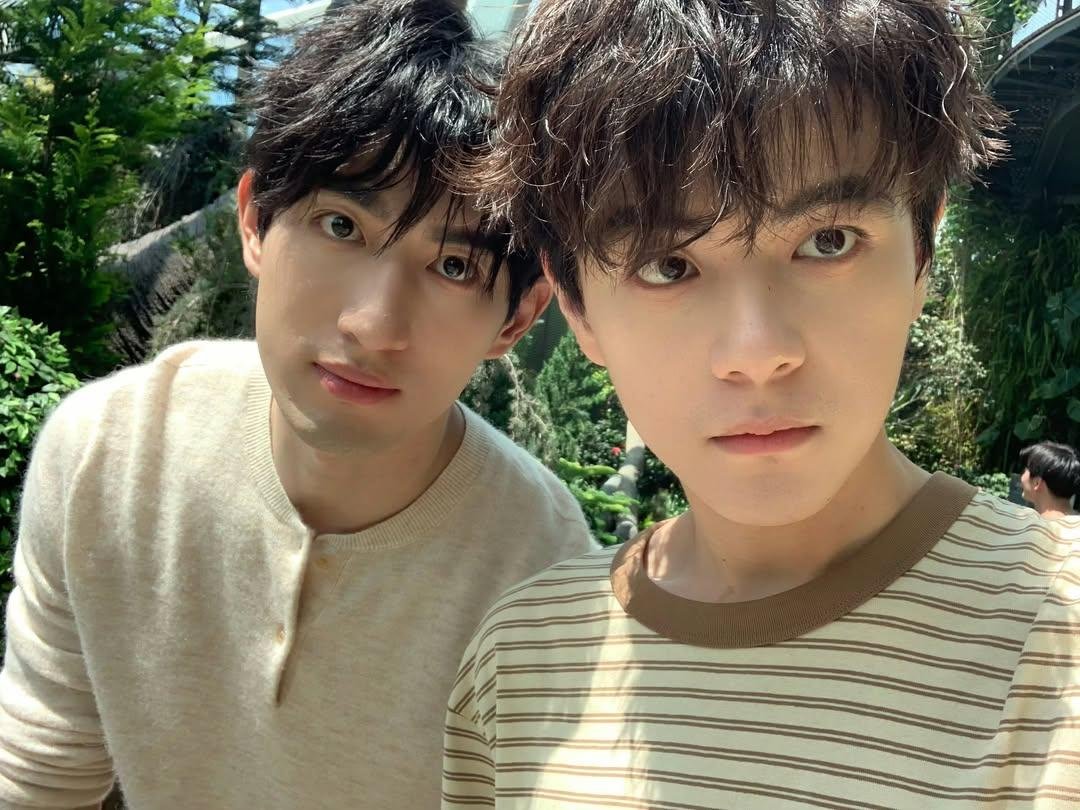 flywith55luv's tweet photo. Cuối cùng concert đầu tiên cũng kết thúc rồi, mong hai người đều vui vẻ và hạnh phúc nhé vì 2 người đã rất cố gắng và fan đều cảm nhận được điều đó. Ngủ ngon nhen🥹 

INTERTWINED BY FATE WITH AYLIO
#IntertwinedByFateToAyLio
#AylioxIntertwinedbyfate #Aylio https://t.co/47jSe9VLRu