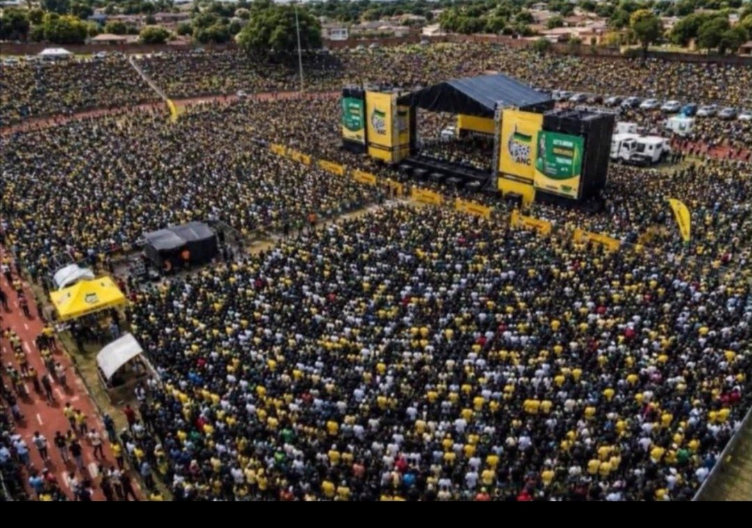Mark10049312's tweet photo. The ANC's best ploy was to give single black women children government grants. They created masses of uneducated black people. Easy to rule. https://t.co/KaKorGDgBd