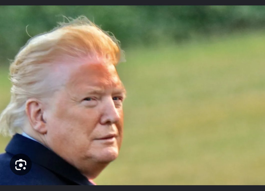 HockRod's tweet photo. @__BeachBum___ @MichelleKinney Clown make up for a clown president. https://t.co/9EBQH5Vk3c