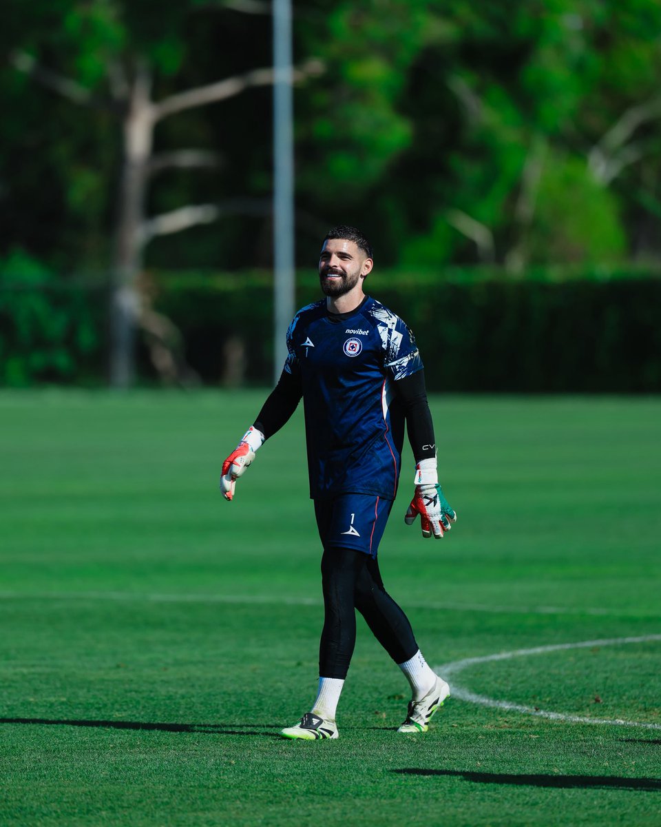 CruzAzul's tweet photo. 😁💙 https://t.co/k2VgD0PbZi
