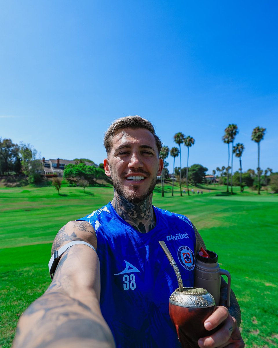 CruzAzul's tweet photo. 😁💙 https://t.co/k2VgD0PbZi