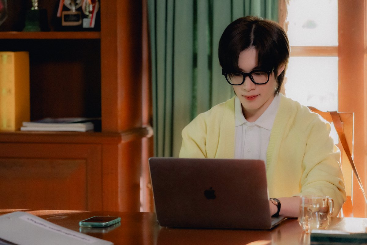 ที่สามของเธอ | Your Third Series tweet media