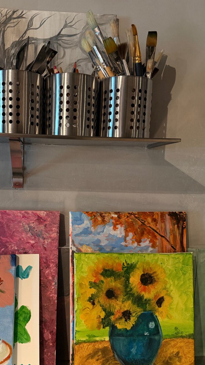 23rnm's tweet photo. Art therapy 🎨🪄. https://t.co/SqGQfoxdNK