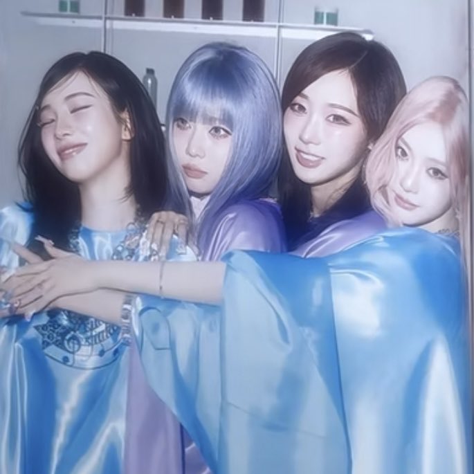 icurina's tweet photo. theyre so cute im gonna sob https://t.co/F1CSGVHl32