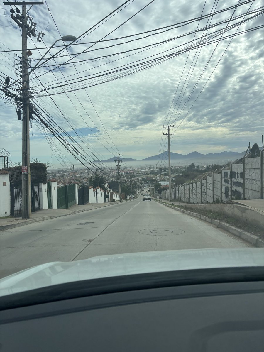Fannytaaa's tweet photo. Polvo en suspensión ? Centro #laserena 24.07.2026 y así quieren volver a clases https://t.co/2Qzg2dXqSl