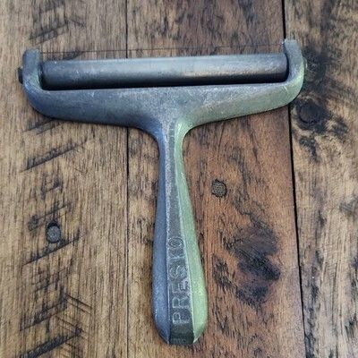 GrowingUpRetro's tweet photo. If you know what this is, you're old. https://t.co/DcpPFITCGf