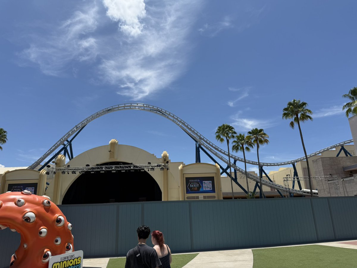 AmusementInside's tweet photo. perfection 👍 https://t.co/QBc1r3wis6