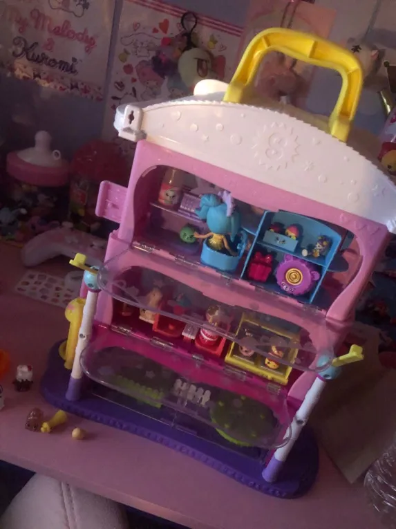 K1tt066's tweet photo. toys https://t.co/AuEjenBSVA