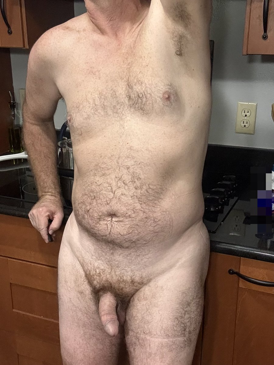 wrestlerass1's tweet photo. Anyone need something from the kitchen…. https://t.co/f6RqX6BmqZ