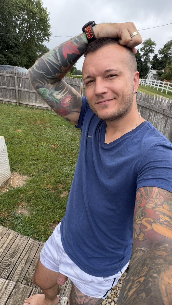 alex_drake89's tweet photo. Afternoon! 🫣
#dickslip #princealbertpiercing #pierceddick 

https://t.co/AQPqVj6hUR
https://t.co/BmFF3sE4JD https://t.co/MvC8i8WEcY