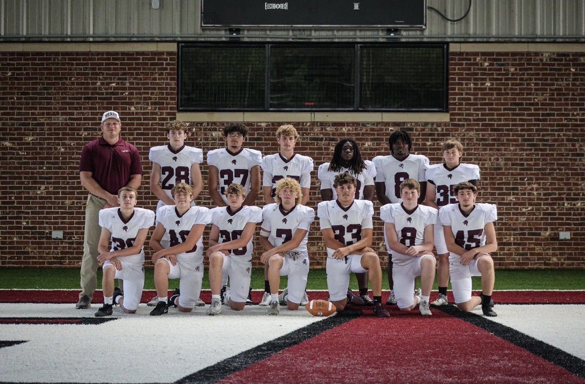 HeardBraves's tweet photo. The Inside Linebacker room with Coach Cory Paul Shelnutt! #HeadHunters #TheHCway https://t.co/AjdkM6UFgS