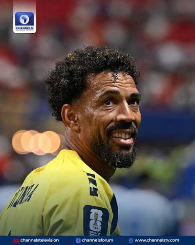 ProReview07's tweet photo. Write one word for Vozinha... https://t.co/HFLwYoju9l