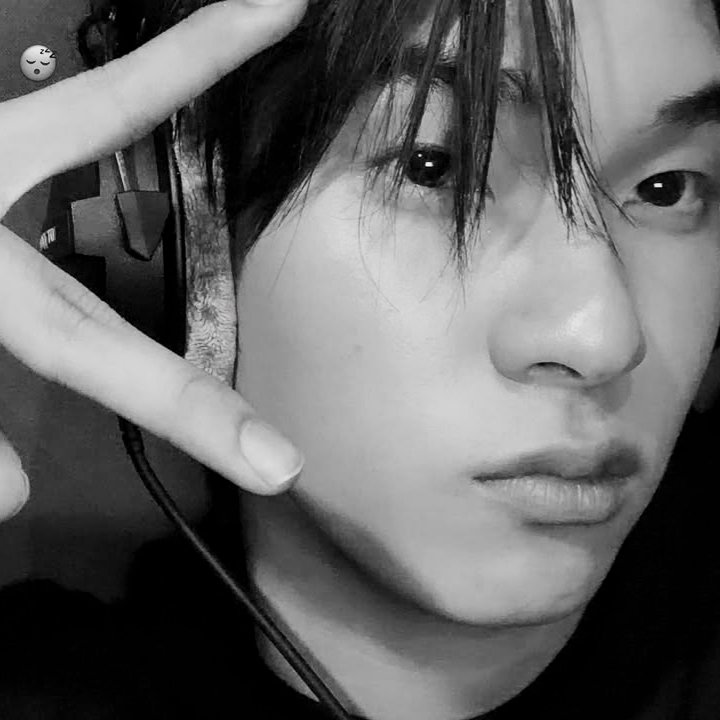 bbxk_'s tweet photo. ตี๋ในห้องซ้อม = ร่างปฎิเสธมัม https://t.co/HBatYiO3Z8