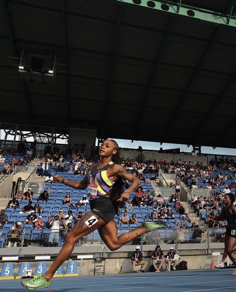 ShaCarriRich's tweet photo. whoop Second in a century.
@itsshacarri seizes the U.S. 100m crown in New York, becoming just the second woman since 2000 to win three national titles in the event. https://t.co/t1LuXwUSQC