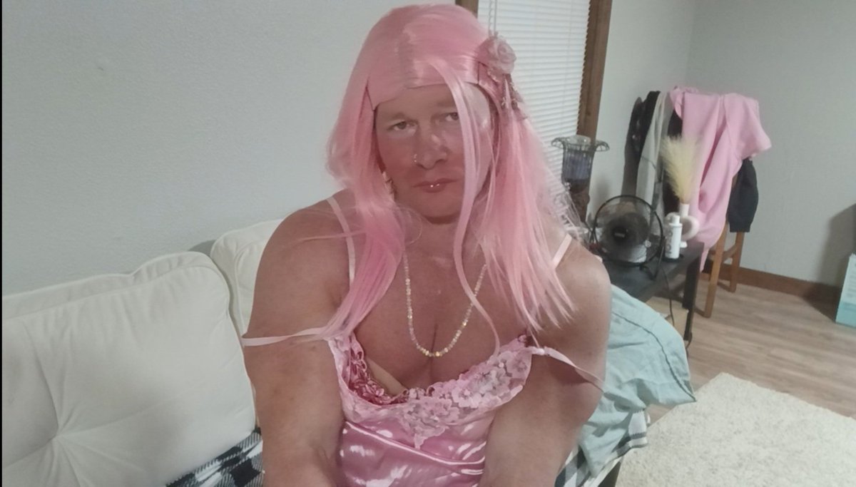 Alphasissy31622's tweet photo. Would yall like to cuddle? https://t.co/mUfMS97Dr1