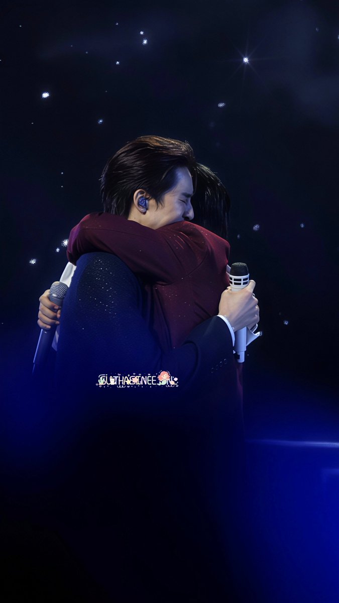 SUTHASINEE_JN_'s tweet photo. ครึ่งชีวิต ทั้งจิตใจ 🤎❤
EMBPFK CLOSE FRIENDS PARTY
#FFFPartyConcert2026D1
#เอิร์ทมิกซ์ #EarthMix https://t.co/CU5NTP0L6p