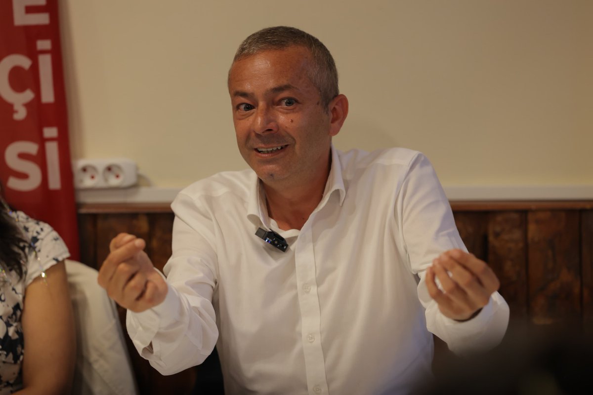 tip_ankara's tweet photo. Haklarımız, hayatlarımız ve memleketimiz için kurtuluşa giden Bir Yol Var!

Parti Meclisi Üyemiz İrfan Değirmenci ile Ayrancı’da komşularımızla buluşarak Saray’ın uçuruma sürüklediği memleketimizde gidişatı nasıl değiştireceğimizi konuştuk. https://t.co/n3AhK7NGJz