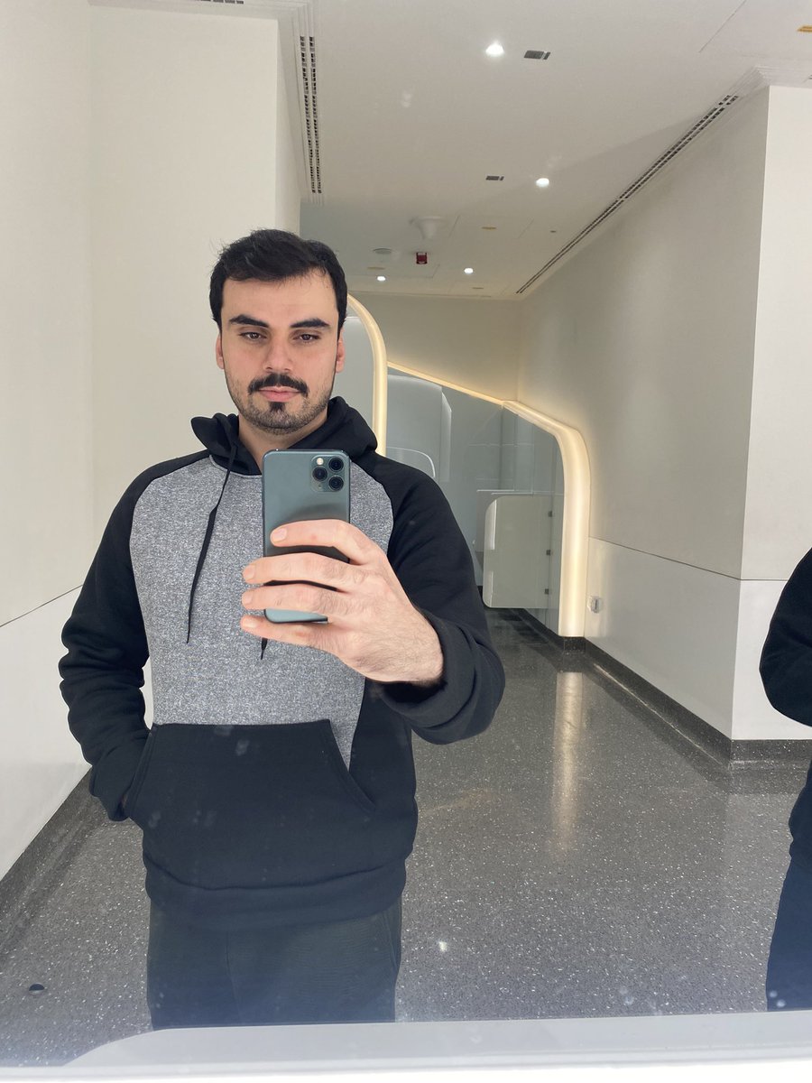 بي نام tweet media