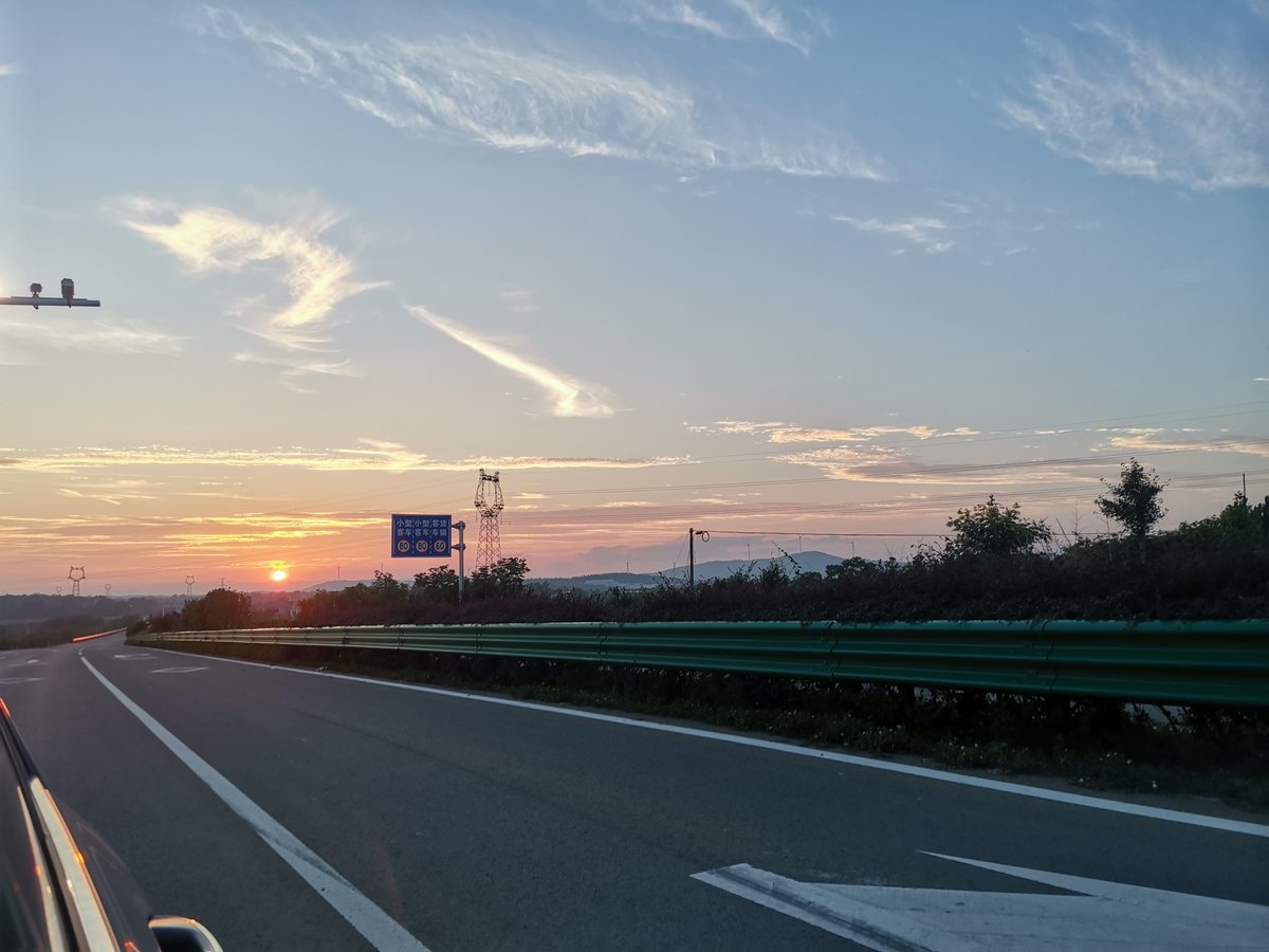 pactroot's tweet photo. Just clocked 300km on today's road trip! Sun's setting, and I'm already craving my next adventure. https://t.co/5luq9ZuTWz