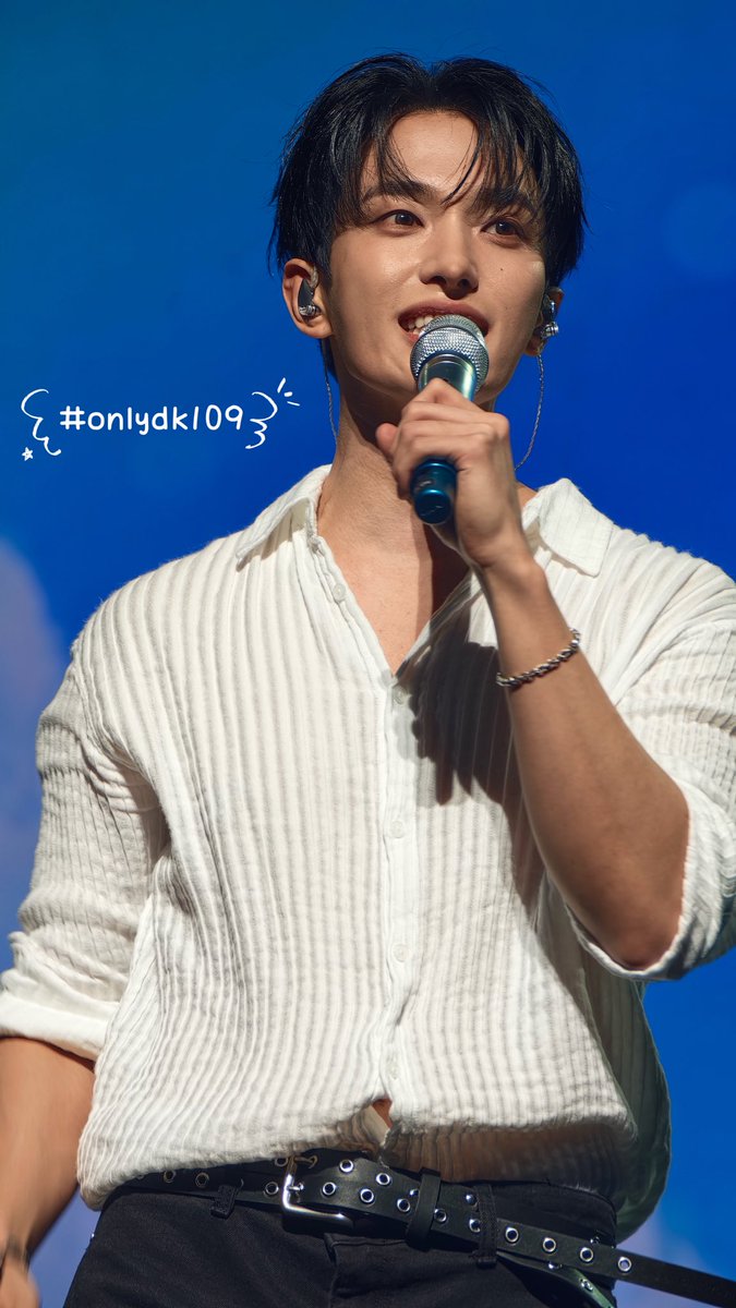 onlydk109's tweet photo. DxS Serenade Kaohsiung Day 2 

You just shine on stage (˶˃ ᵕ ˂˶)

#dk #dxs #dokyeom #seventeen #dxsserenade https://t.co/okD9bqZCLM