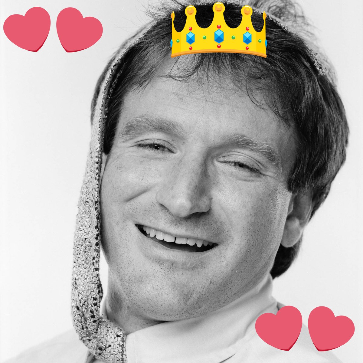 HonestHeart2216's tweet photo. Missed &amp; Loved Always 💖 Happy Heavenly 75th Birthday to Handsome Talented Funny Legend Gentleman Robin Williams (Joint Fave comedian with Rik Mayall) thoughts with his Family &amp; Friends 🕊️☀️🌈🌙🌟🌟🌠🌠🕯️🕯️🌹🌹💐💐💞 X #RIPRobinWilliams #RobinWilliams #MrsDoubtfire x https://t.co/HkZSWVjal6