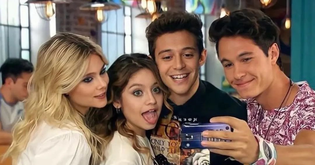 ttpdlanee's tweet photo. en otra vida
#SoyLunaVolverARodar #soyluna4 https://t.co/nGRkgCrBHh