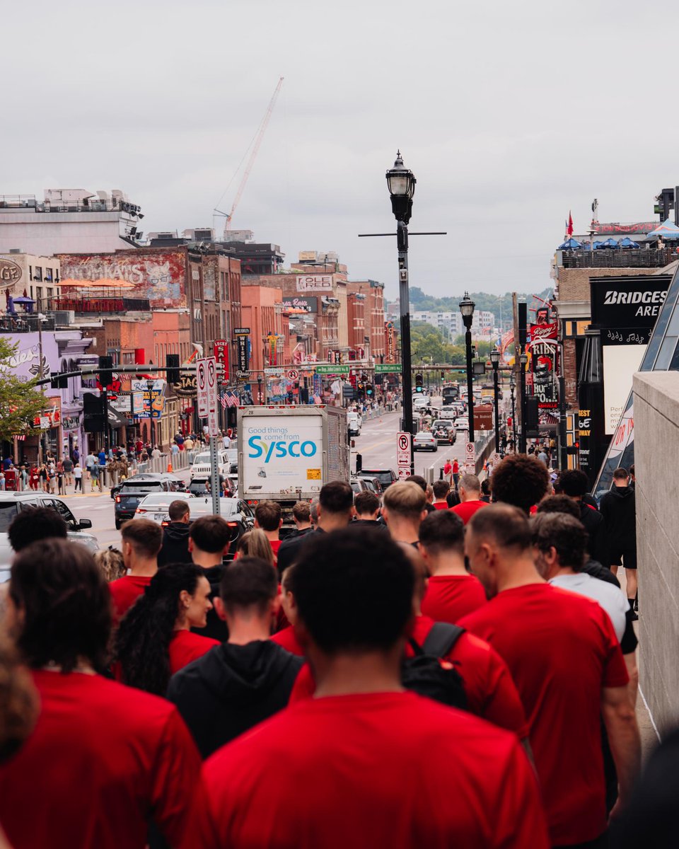 LFC's tweet photo. Great to see Reds this morning on our walk around Nashville 🙌