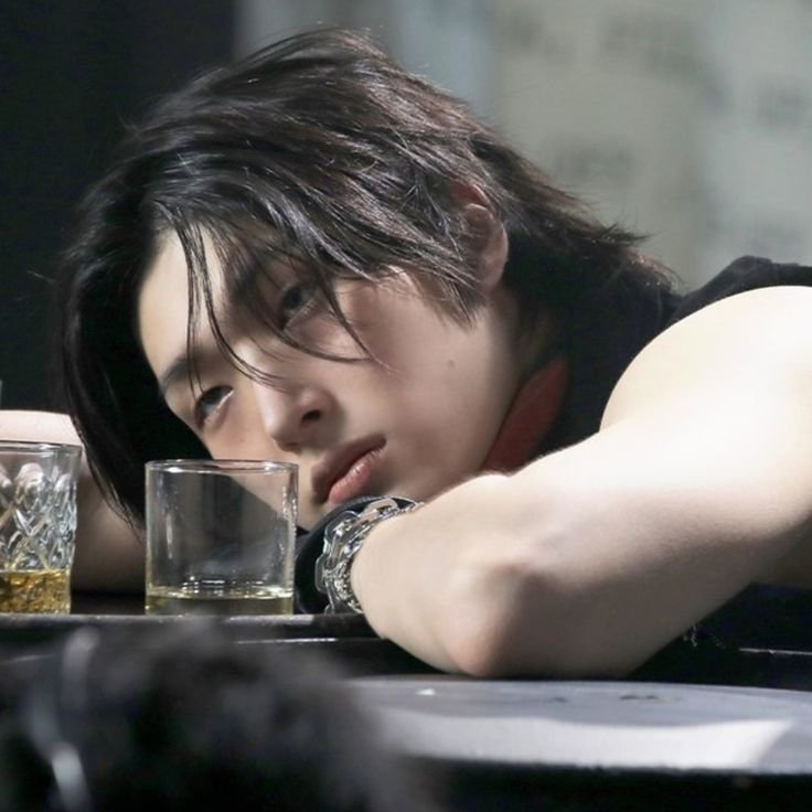 miggimage's tweet photo. 🐶🐥 cw / omegaverse. 

of course the first thing yh did was refuse, even though ten seconds later it was totally pointless because mg was seriously unbearable. his scent. his touch. fuck, yh was being pushed to his absolute limit, and he gave in. lost to every instinct- https://t.co/Ks47Edo32o