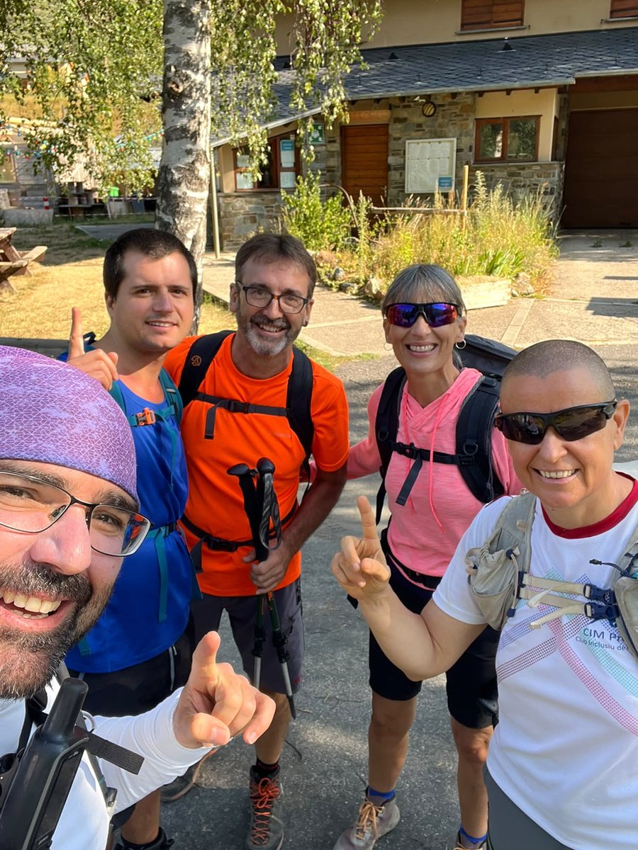 somcimproject's tweet photo. Avui la nostra secció d’EXI2 ha marxat fins a Porté Puymorens (França) per fer una ruta bonica i tranquil·la fins El Punxó 2581m: 17,1km. i +963m.

L'humor, riures, històries i el conèixer persones noves, ha omplert una ruta que ha agradat molt.

Seguim! 💜🫂♾️ https://t.co/Vb6ppQNZ4V