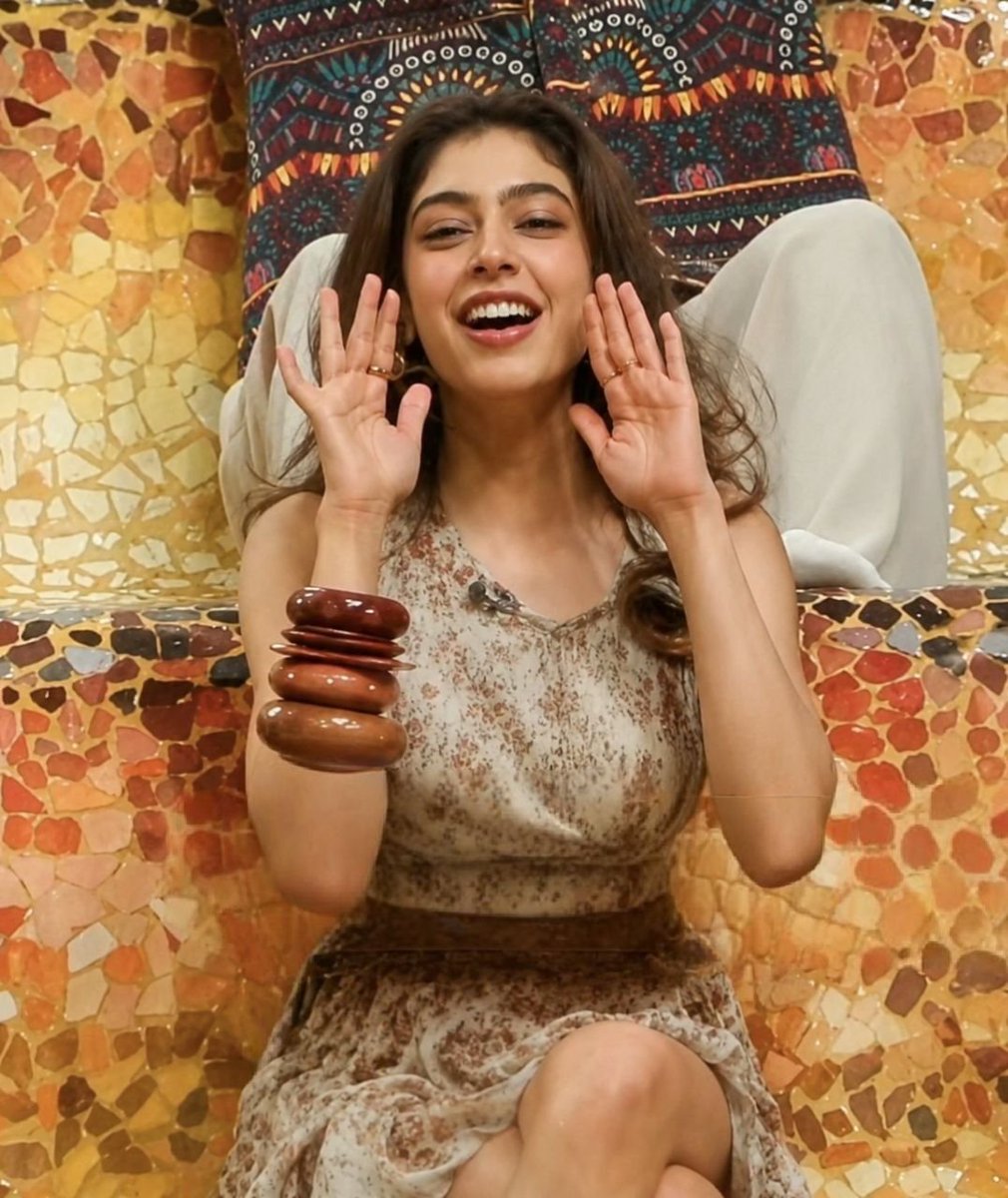 ArishiniSuma14's tweet photo. A combination of courage, kindness, and calculation

NITAY TO THE TOP 
#NitiTaylor https://t.co/vEevNIqlRJ