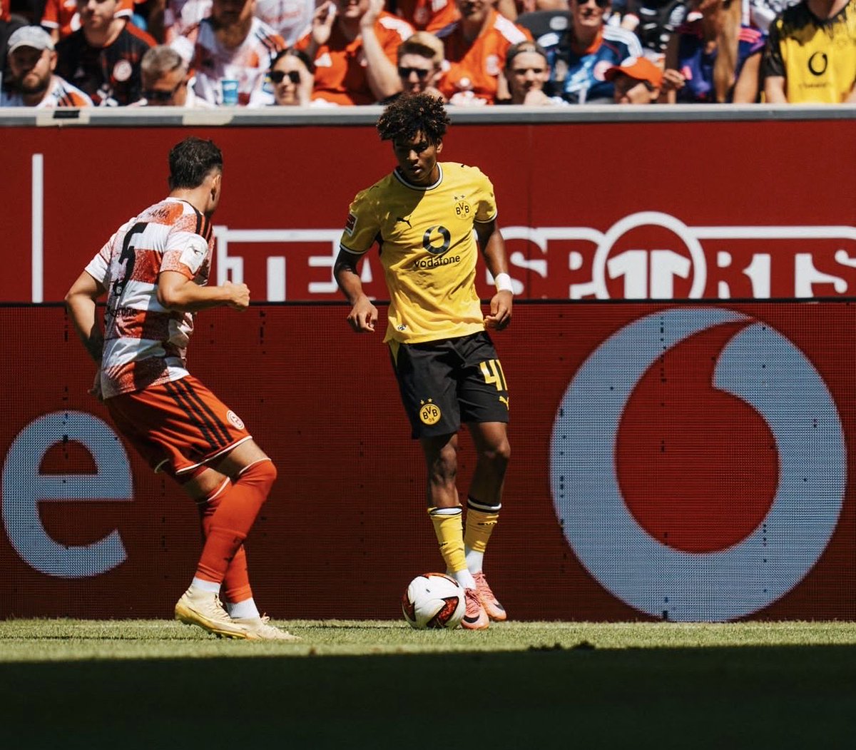 starsnstripesfc's tweet photo. #BVB manager Niko Kovač on Mathis Albert: 

"He was already with us at the end of last season. He's very fast, strong in dribbling, and scores goals in his own way, with the speed and technique that he has. We have some talented youngsters and want to try to integrate one or two of them. He's one of them."

#USMNT