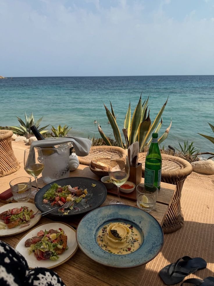 bollocore_'s tweet photo. ᯓ★ｖacaciones 

⊹ ࣪ ˖ un au #fedri .ᐟ

— donde a pedri le surge un imprevisto y no puede irse de vacaciones con ferran como había prometido

o

donde ferran decide vengarse de él dándole celos con la ayuda de llorente https://t.co/U5dFR8RmYr