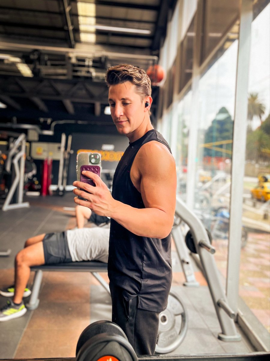 AndresSimon_'s tweet photo. ¿Vamos a entrenar o qué? https://t.co/KnR6jXt1HK