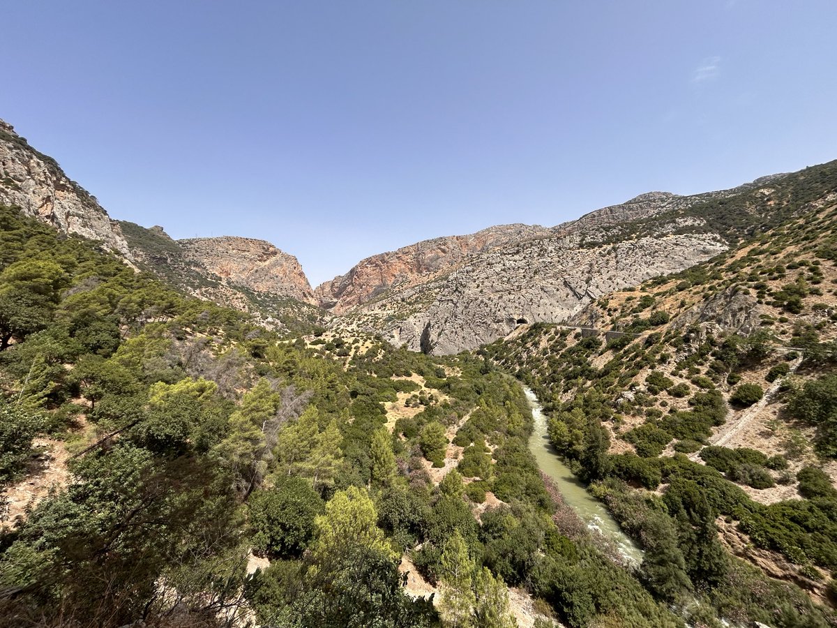 SimonC8519's tweet photo. Caminito del Rey https://t.co/s8NzIHdtrn