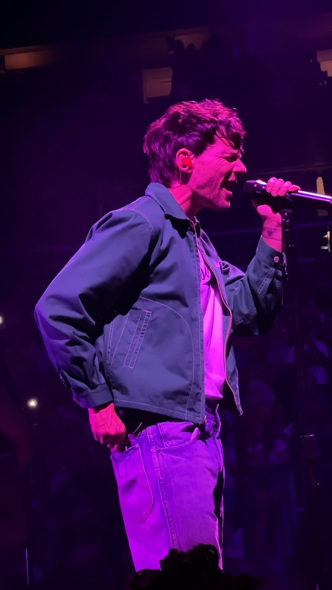 GucciAdidas28's tweet photo. 🤭 https://t.co/znRdaCHc3d