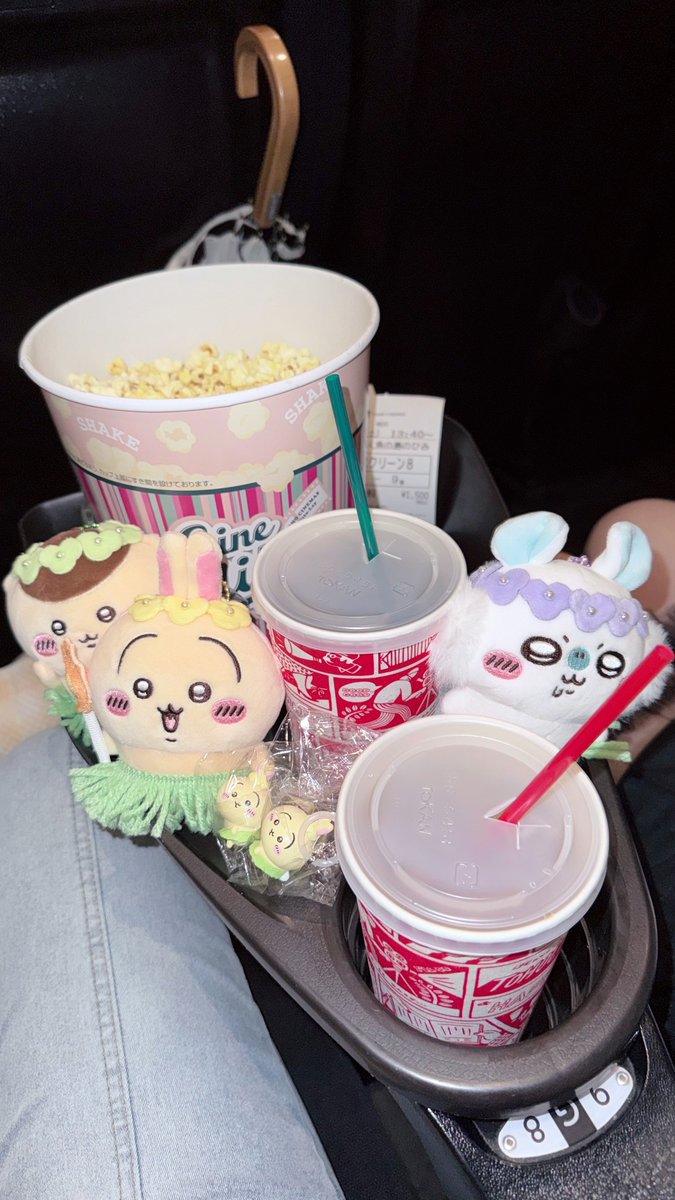 piii424's tweet photo. ちいかわ！映画！(ˊo̴̶̷̤ε o̴̶̷̤ˋ)ﾌﾟﾙﾙﾙﾙﾙﾙﾙ
モモンガ推しのお友達と行ってきた💞 https://t.co/SJDDIPGCuU