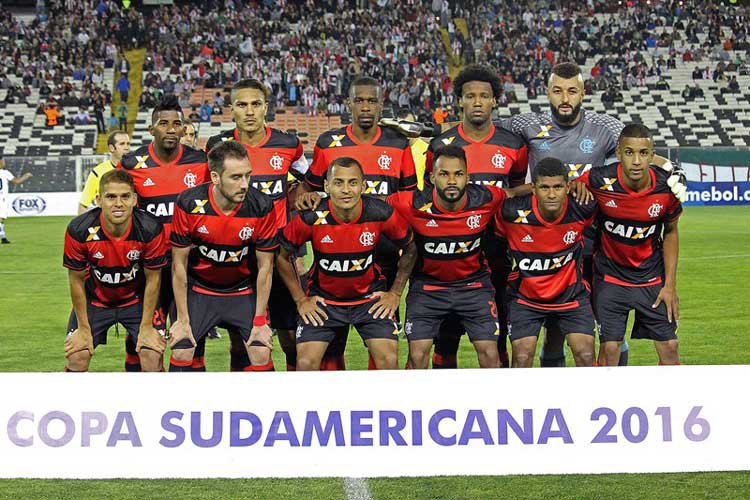 FlamenGOL_81's tweet photo. Só para o Torcedor RAIZ..

Duvido você lembrar de pelo menos 3 jogadores dessa foto: https://t.co/S7bgWYhs4e