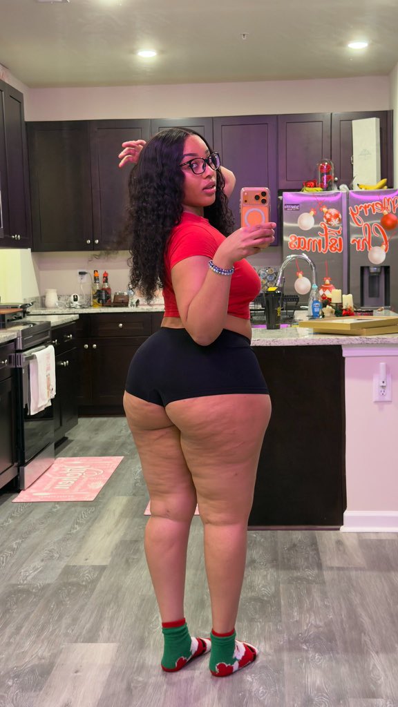 Eva320j's tweet photo. Give me a like and follow❤️ https://t.co/MUaApNpPSn